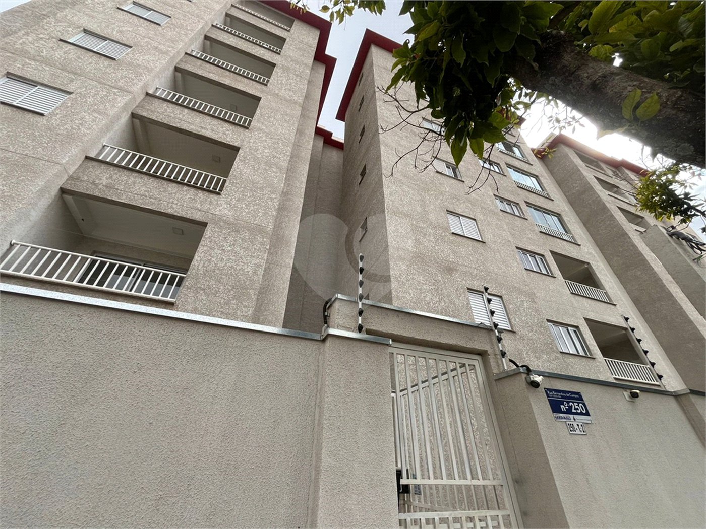 Apartamento á venda na região do Vila Prado.