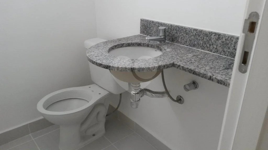 ÓTIMO CONJUNTO COMERCIAL - 35m² - 1 VAGA - ALUGA