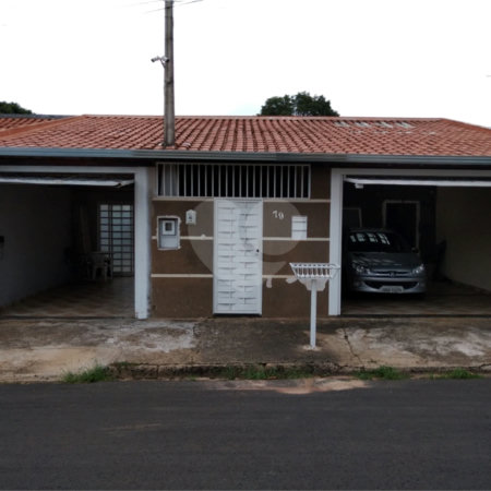 Casa térrea para venda ou locação no Jardim São Carlos V