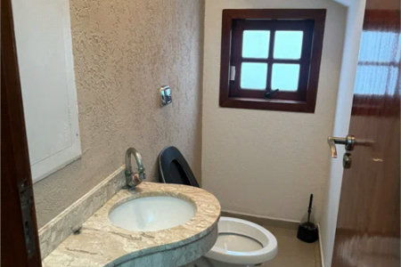 Sobrado à venda ou para alugar com 3 suítes em Vila Sônia, São Paulo, SP