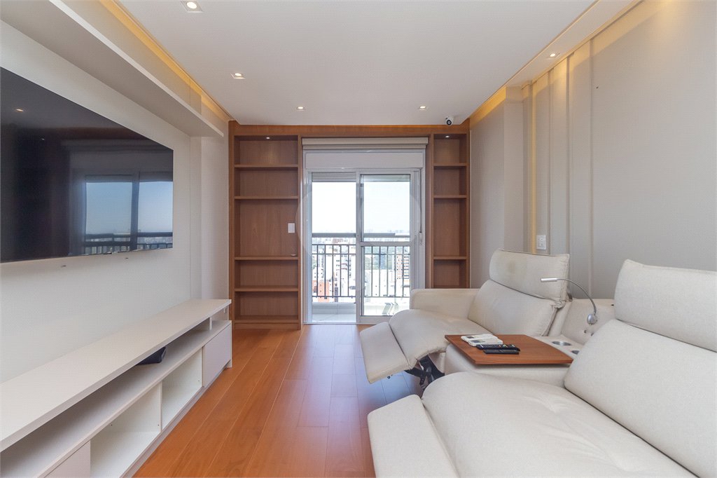Apartamento - Vila Mariana - Alto Padrão - 3 Suítes - 4 Vagas - Venda / Compra - Próximo ao Metrô