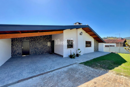 Casa Térrea à venda com 5 quartos, sendo 3 suítes, em Vila Esperia Ou Giglio, Atibaia, SP