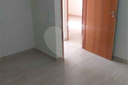 Casa térrea em Araraquara/SP.