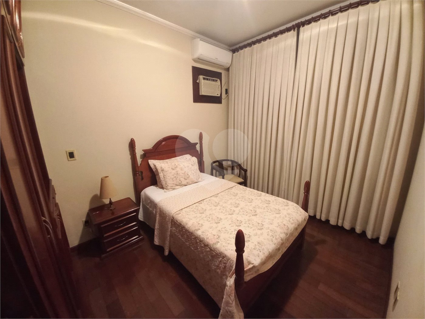 Casa Térrea na XV de Novembro .
