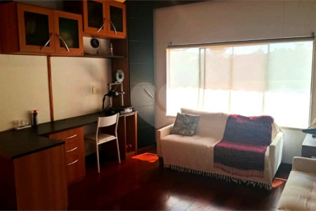 Casa à venda com 3 suítes no condomínio Vale da Santa Fé, Vinhedo - SP