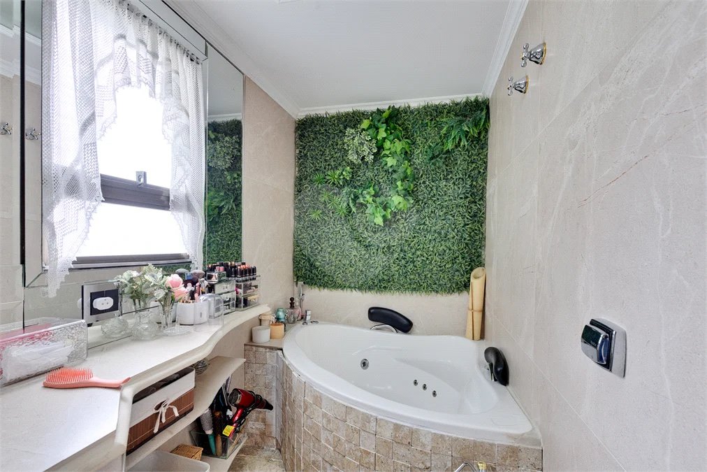Apartamento à venda com 3 quartos, sendo 1 suíte, em Jardim Marajoara, São Paulo, SP