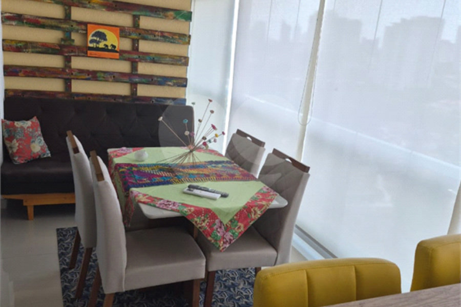 Apartamento à venda na Vila Mariana de 100m² com 3 dormitórios, 2 suítes, 2 vagas e lazer