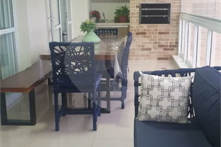 Apartamento maravilhoso na Mooca com 151m e 3 dormitórios,2 suítes e 3 vagas..