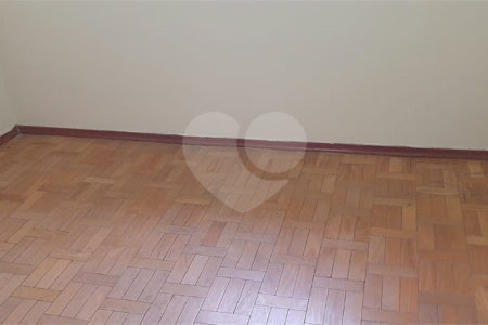 Casa espaçosa com 3 quartos e suíte em excelente bairro residencial!