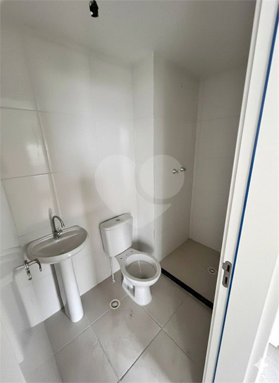 Apartamento com 2 dormitórios , à venda em Itaquera.