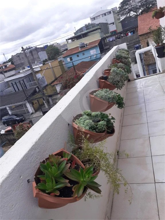 Casa com 260m² , 3 pavimentos , 6 dormitórios , 1 suíte , 3 vagas , a venda no Itaim Paulista.