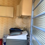 Casa térrea com 3 dormitórios, sendo 1 suíte .
