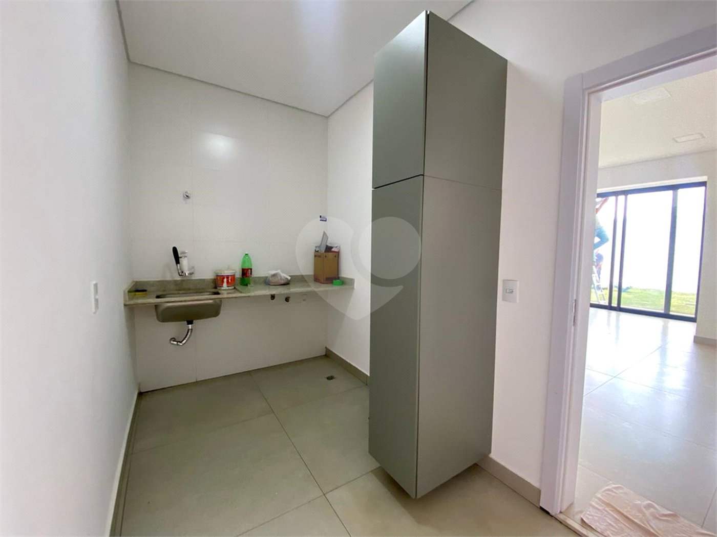 Sobrado á venda com 03 suítes, no Residencial Villeneuve em São Carlos-SP.