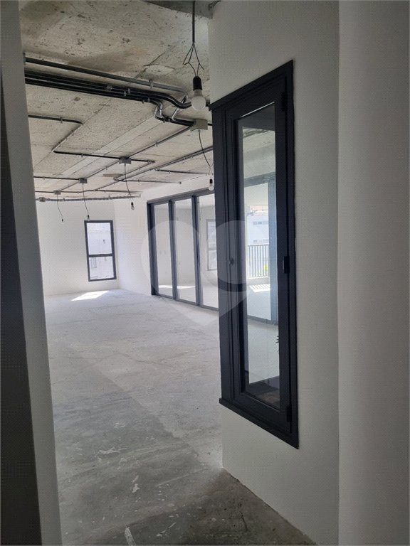 Apartamento à venda com 4 suítes em Cerqueira César, São Paulo, SP