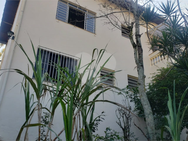 Sobrado à venda com 3 quartos, sendo 1 suíte,  em Horto, São Paulo, SP