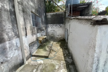 Casa de 292m² de terreno à venda - Vila Pirajussara