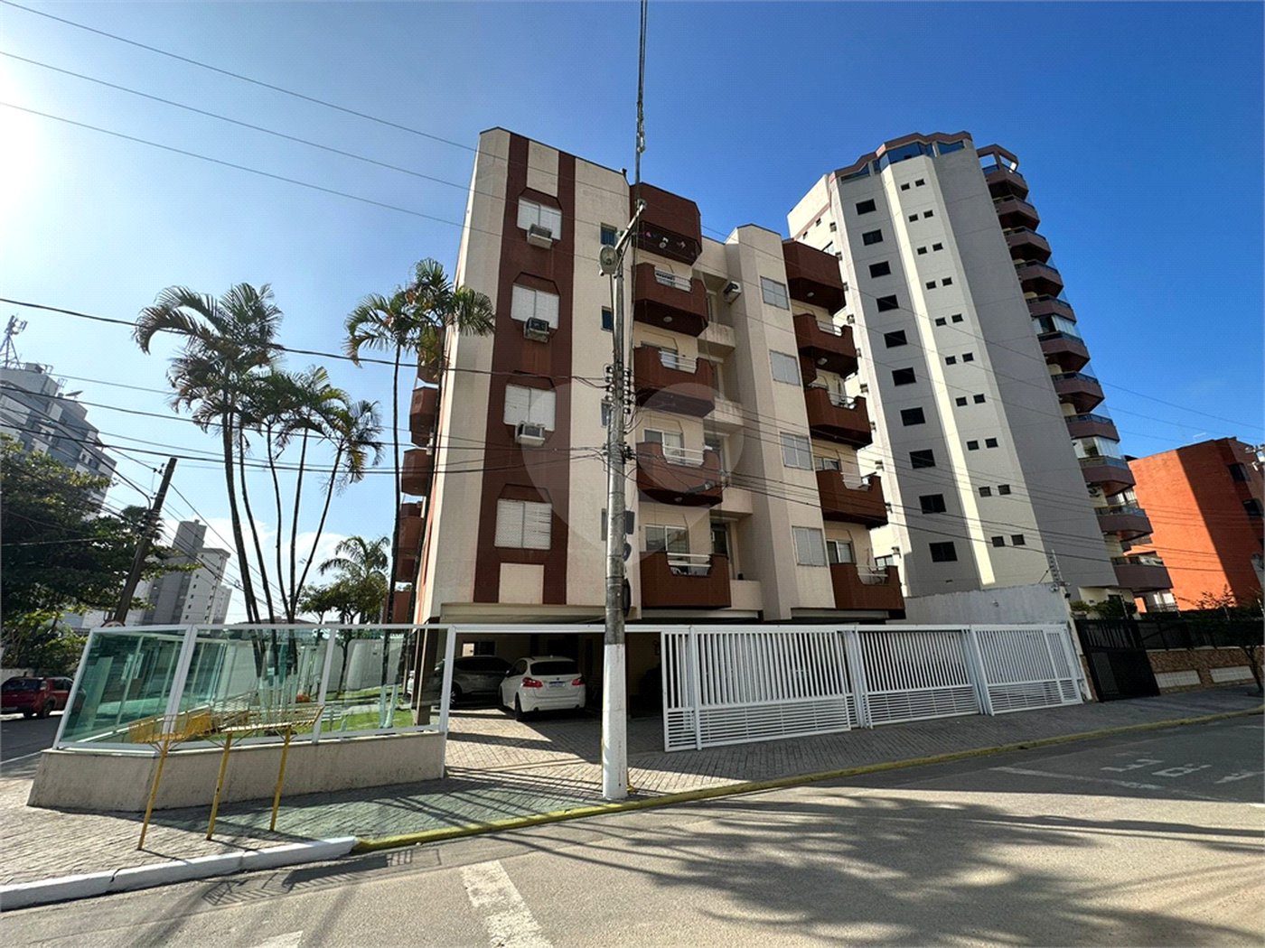 Apartamento para venda na Praia da Enseada em Guarujá/SP.