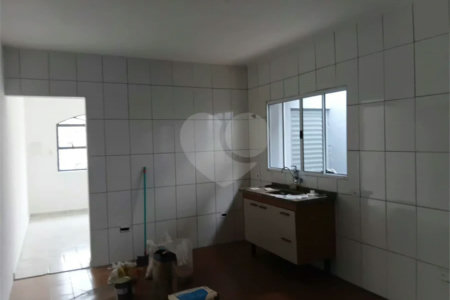 Casa com 2 dormitórios para alugar, 90 m²- Jardim Villaça - São Roque/SP