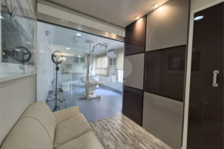 Sala comercial para venda ou locação na Brig.ís Antônio entre Paulista e Parque do Ibirapuera, 70 m², duas vagas de garagem