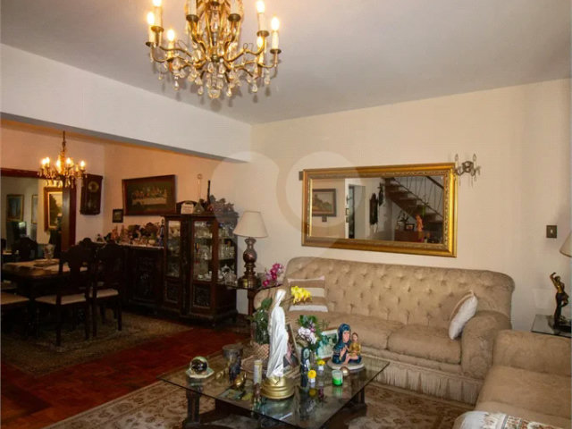 Casa à venda ou para alugar com 5 quartos, sendo 2 suítes,  em Brooklin, São Paulo, SP