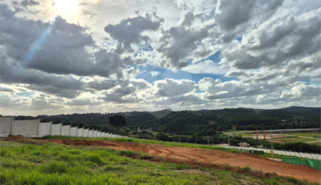 Terreno à venda no condomínio Villagio Caxambu, Jundiaí - SP