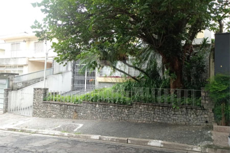 Vende-se belíssimo imóvel residencial próximo ao Parque da Aclimação