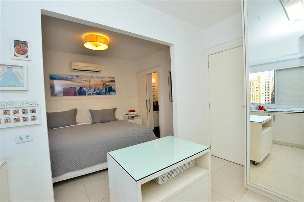 Cobertura à venda com 3 quartos, sendo 1 suíte, em Pinheiros, São Paulo, SP