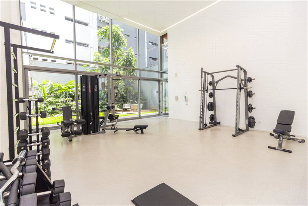 Duplex com 159m² à venda com 2 suítes, 1 dormitório, 1 escritório e 2 vagas de garagem nos Jardins