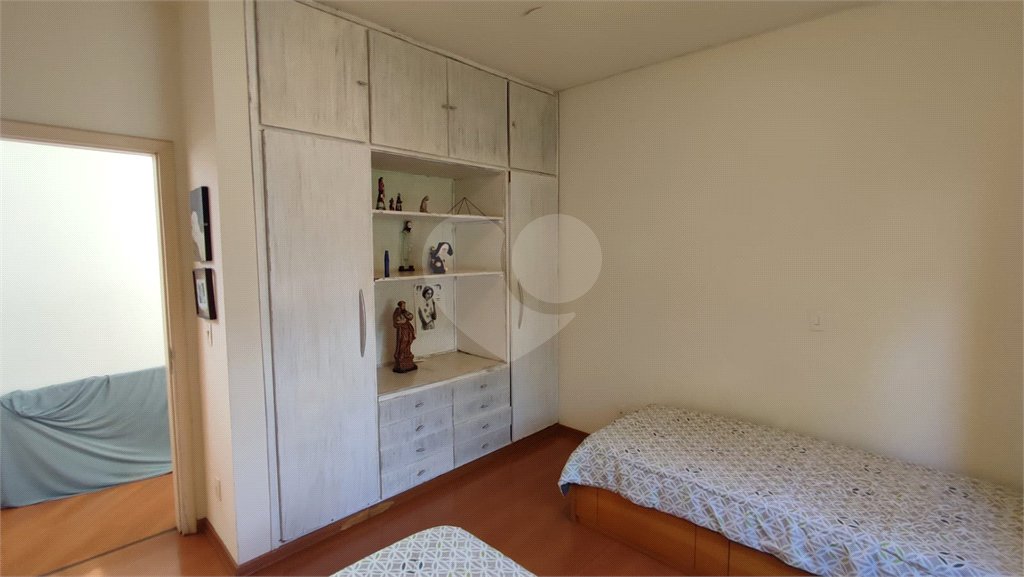 Casa à Venda de 3 dormitórios em São Carlos, no bairro Parque Santa Marta