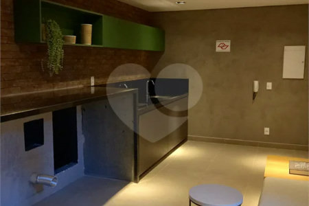 Studio 1 quarto varanda metrô Higienópolis-Mackenzie na Consolação