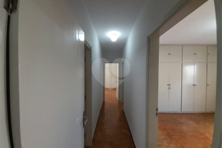 Casa Disponível para Venda ou Locação na Vila Nery – Ideal para Residência ou Comércio