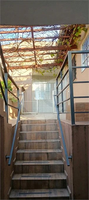 Casa à venda na Vila Galvão, com 210 m²