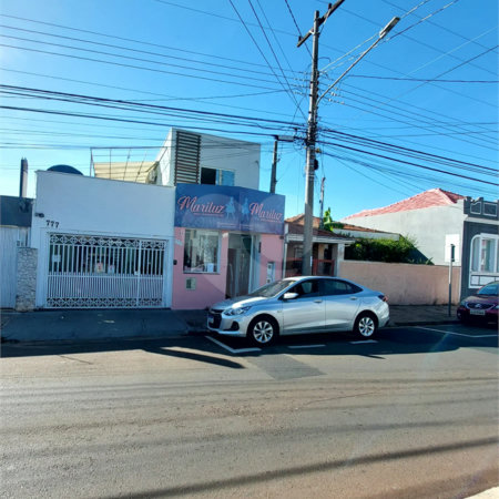 Casa residencial com ponto comercial a venda no Centro