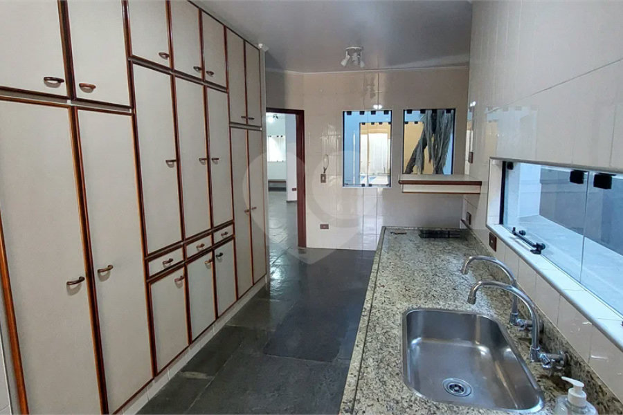 SOBRADO COM DESIGN EXCLUSIVO E LAZER COMPLETO 3 DORMITÓRIOS SENDO 1 SUÍTE