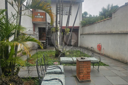 Sobrado à venda com 3 suítes em Jabaquara, São Paulo, SP