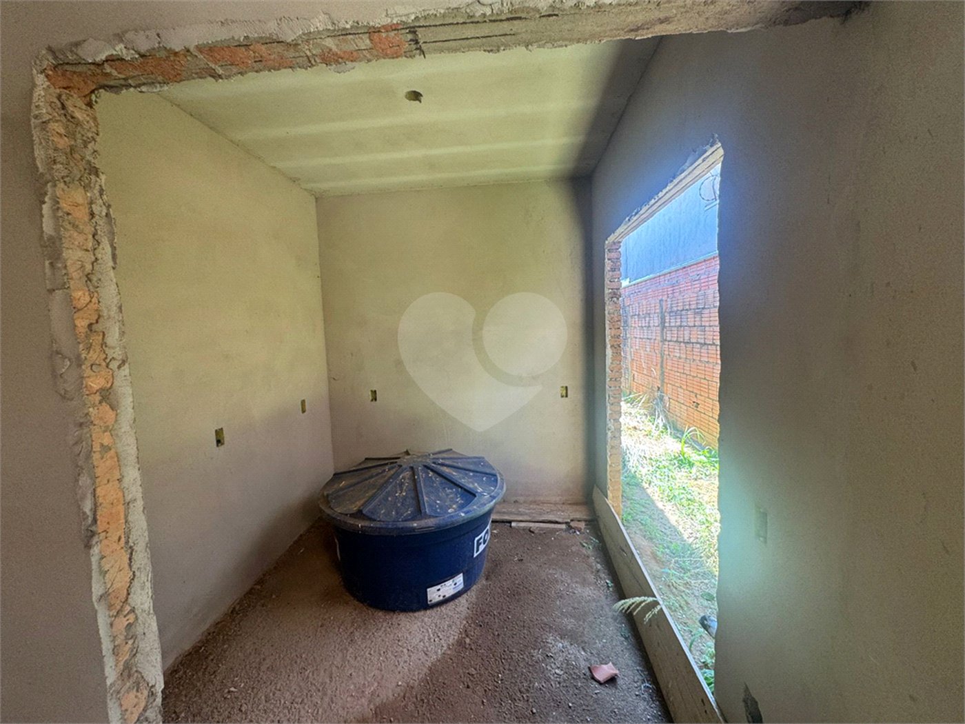 Casa á venda com 03 dormitórios, no residencial Itamarati em São Carlos.