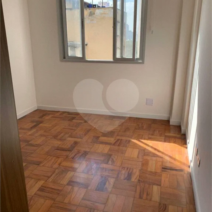 Apartamento á venda no Centro de São Paulo de 26m² com 1 dormitório