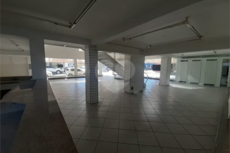 Salão Comercial de Esquina para Locação – Centro de Indaiatuba/SP