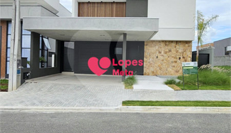 Casa à venda com 4 quartos, sendo 2 suítes, no condomínio Reserva Aruanã, São José dos Campos - SP