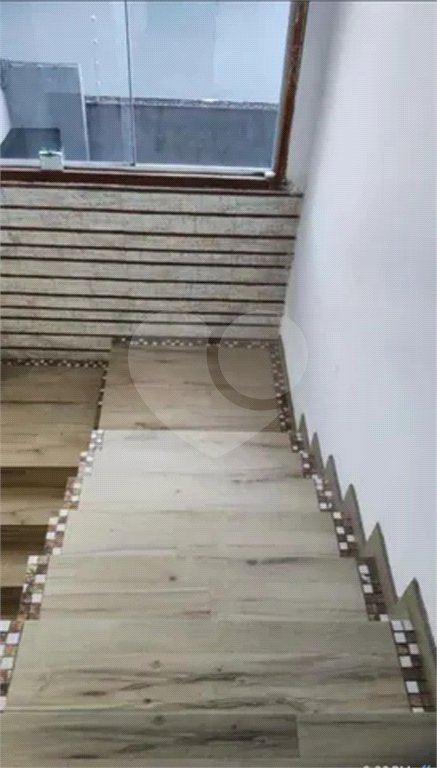 LINDO SOBRADO A VENDA, 180M2, 3 DORMITORIOS 1 SENDO SUITE, 3 BANHEIROS E 2 VAGAS GARAGEM, JARDIM SAN