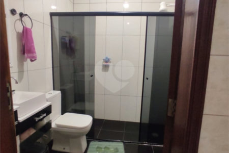CASA A VENDA NO BAIRRO NOVO HORIZONTE COM 200M², 4 DORMITÓRIOS, 2 BANHEIROS, 2 VAGAS, SJC