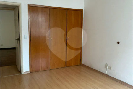 Amplo e Clássico: Apartamento de 90 m² em Higienópolis!