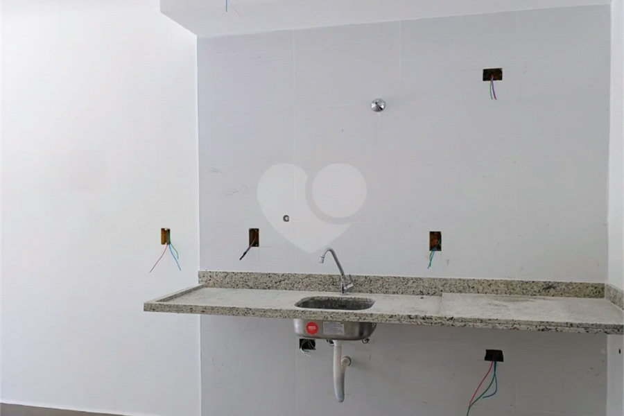Casa à venda com 2 quartos no condomínio Vila Davos 2, São Paulo - SP