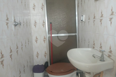 Apartamento a venda com porteira fechada no Belem com 95m com 03 dormitórios espaçoso sendo um suíte, 2 vagas. Aceita Permuta.