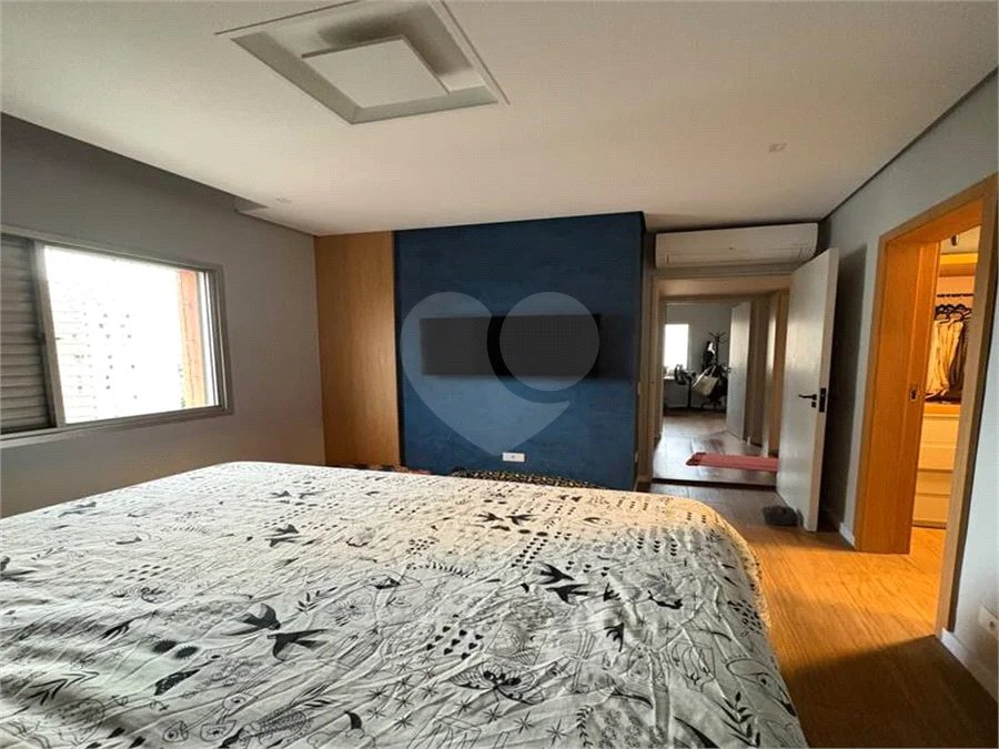 Apartamento Recém reformado e mobiliado a venda em Vila Mariana