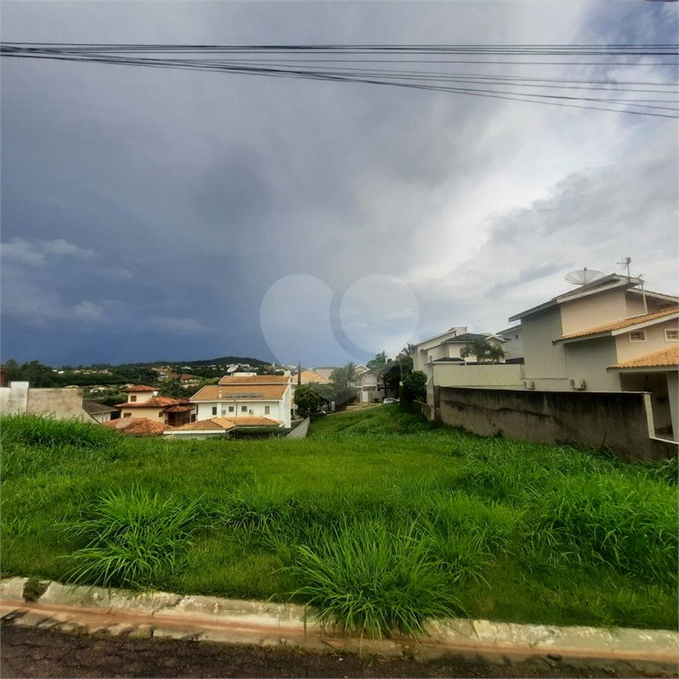 Lindo terreno a venda no condomínio Villaggio Capriccio