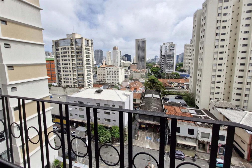 ÓTIMO APARTAMENTO 76 m² ÚTEIS REFORMADO 1 VAGA DE GARAGEM