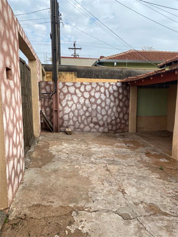 Casa térrea para venda na Vila Carmem