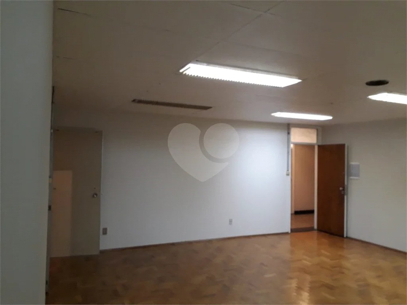 Conjunto Comercial na Av. Paulista, Anexo ao Metrô Brigadeiros