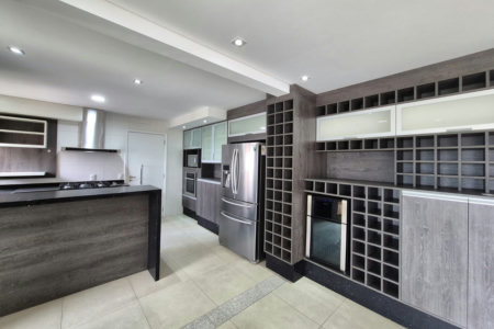 Apartamento à venda ou para alugar, 110m² com 2 quartos, sendo 1 suíte, escritório e  vagas Condomínio Paulistano, São Paulo - SP